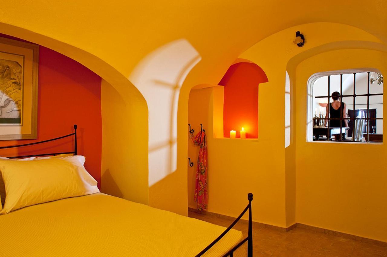 Lava Suites&Lounge Fira  Extérieur photo
